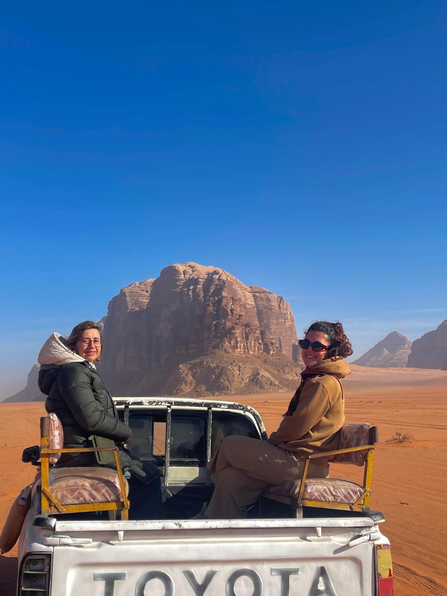 Hotel Bedouin Bunch Camp à Wadi Rum Extérieur photo