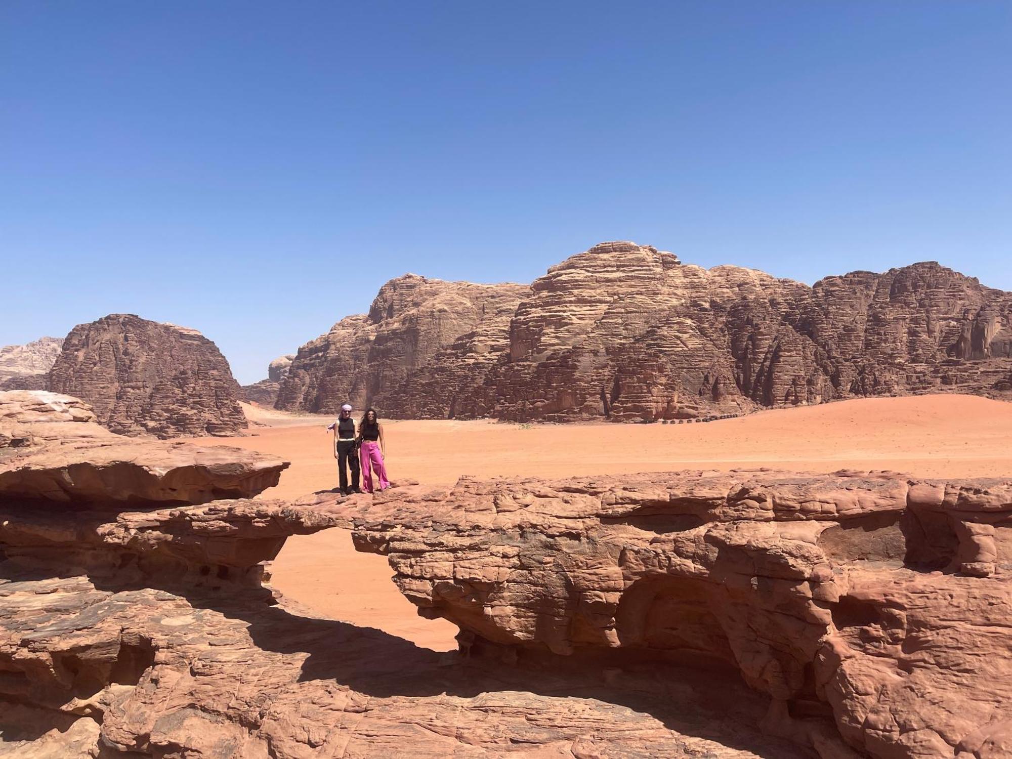 Hotel Bedouin Bunch Camp à Wadi Rum Extérieur photo